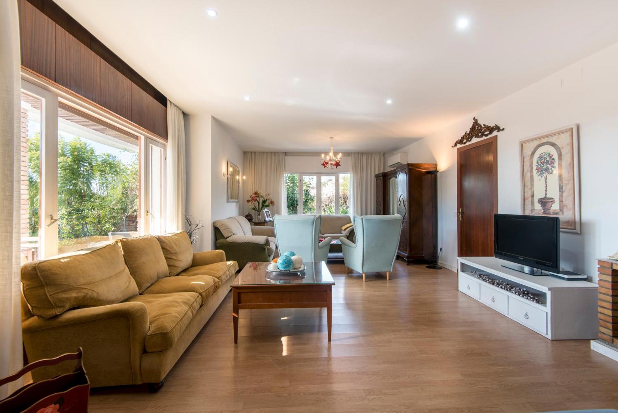 Queen Of The Ocean Villa: Stately Style House With Pool Malaga Exterior photo