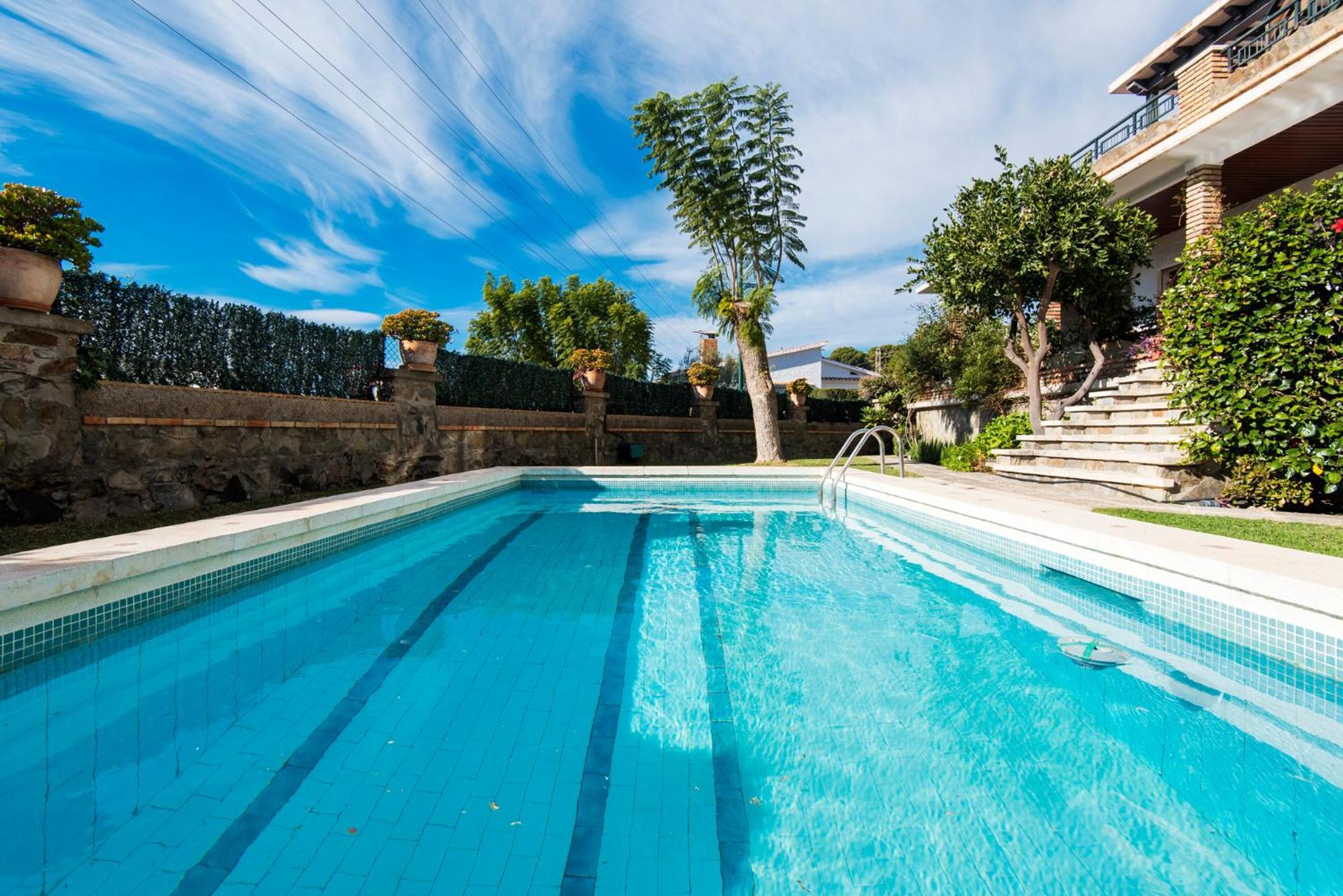 Queen Of The Ocean Villa: Stately Style House With Pool Malaga Exterior photo