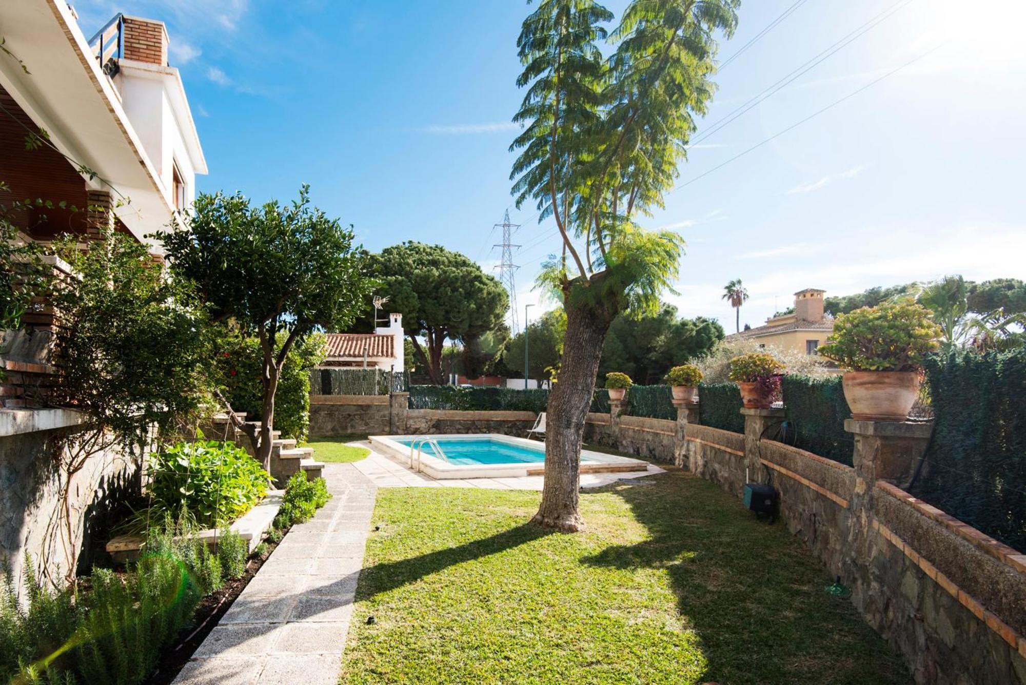 Queen Of The Ocean Villa: Stately Style House With Pool Malaga Exterior photo
